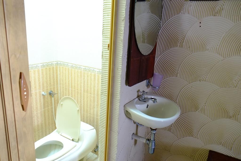 Tnt Novelty House Apartment เตลุคอินทัน ภายนอก รูปภาพ