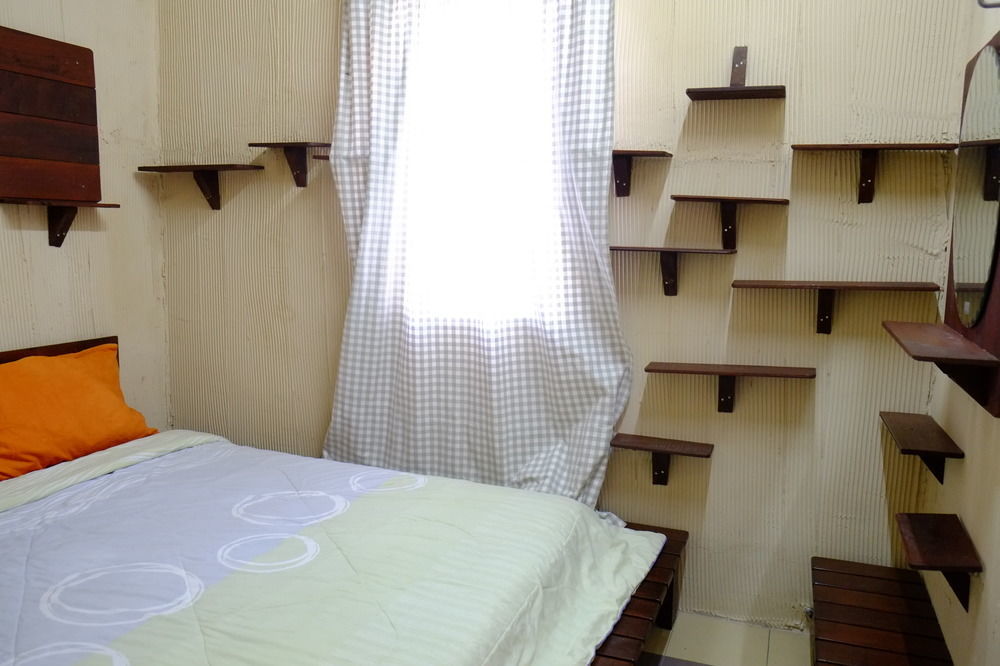 Tnt Novelty House Apartment เตลุคอินทัน ภายนอก รูปภาพ