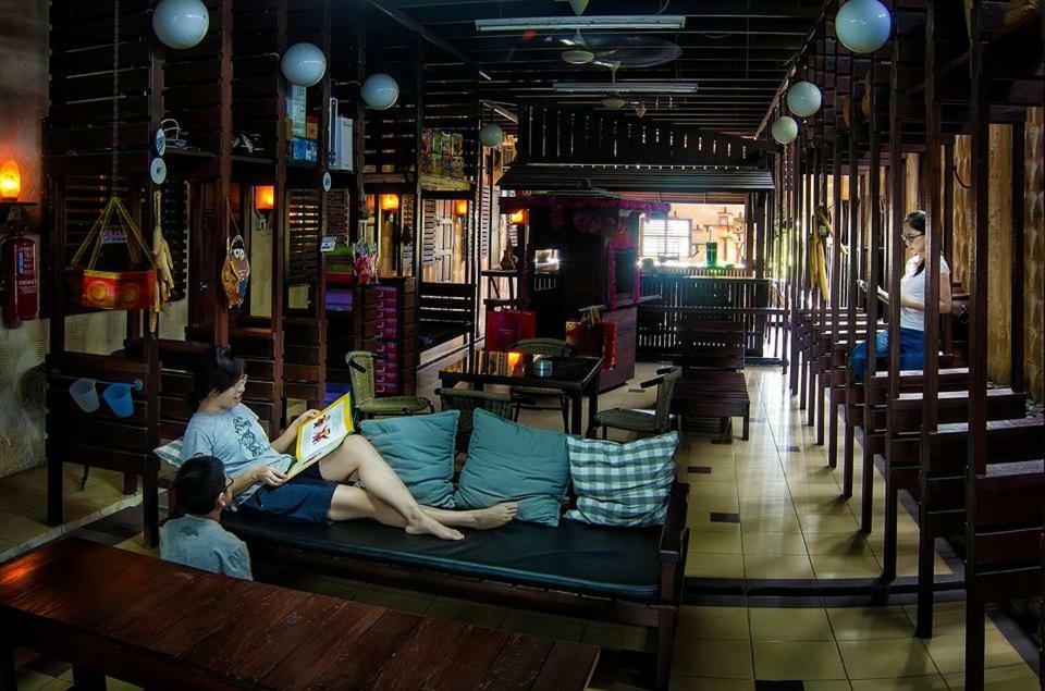 Tnt Novelty House Apartment เตลุคอินทัน ภายนอก รูปภาพ